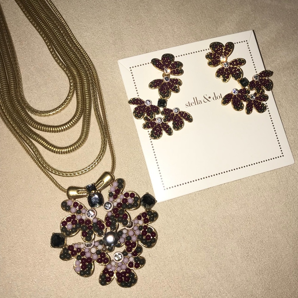 Stella & Dot necklace & earrings